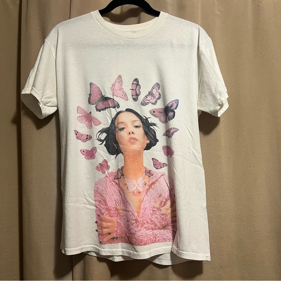 Olivia Rodrigo Sour Tour White Butterfly Halo Band Tee - Picture 1 of 3